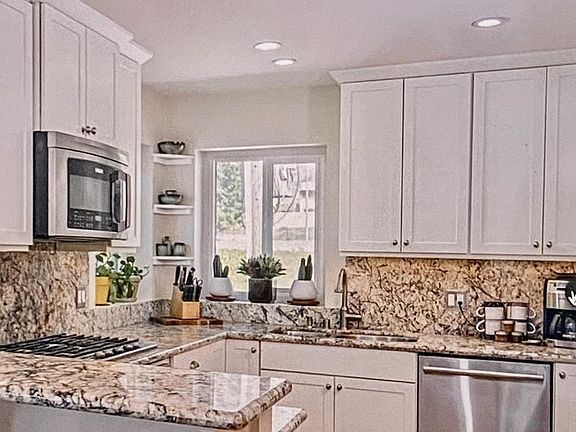 2nd image of 2558 Coburn Ln