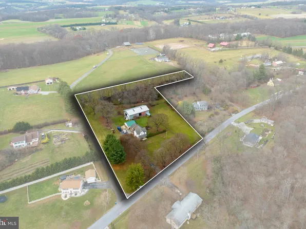 4024 Glenville Rd, Cochranville, PA 19330