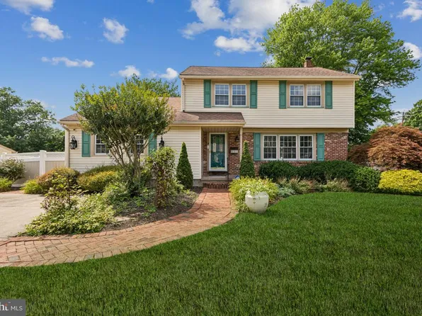 307 Valley Forge Rd, Cinnaminson, NJ 08077