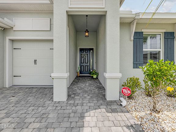 4th image of 660 Mosaic Blvd