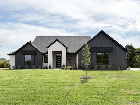 1102 Silver Sage Trl, Weatherford, TX 76085