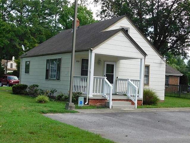 1st image of 3001 Churchland Blvd