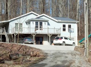 5289 Deer Rd SW, Sherrodsville, OH 44675