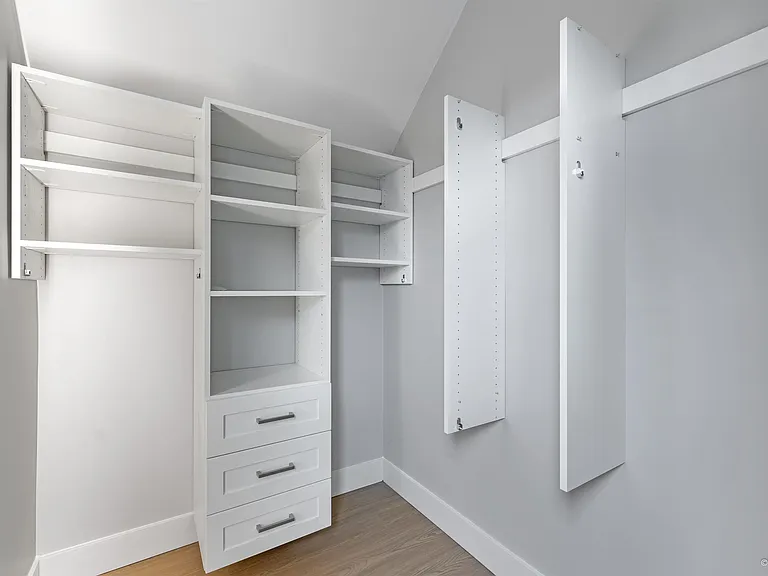 8926 Shepherd Way #UPPER HOUSE — Photo 30