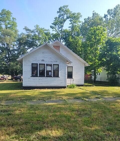 1st image of 106 Grove St
