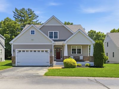 5 Charles View Ln, Medway, MA, 02053