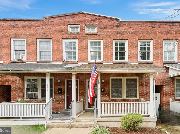 18 Denham Ave, Claymont, DE 19703