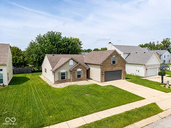 4th image of 8314 Alcona Dr
