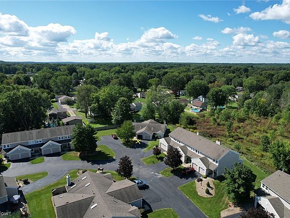 3rd image of 335 Pineview Dr NE