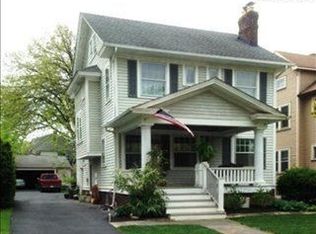 17427 Woodford Ave, Lakewood, OH 44107