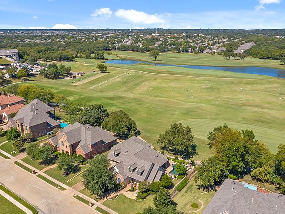 4th image of 1907 Zavala Rd