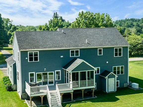 3rd image of 120 W Pond St