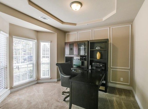 3rd image of 2104 Stonewood Heights Ct