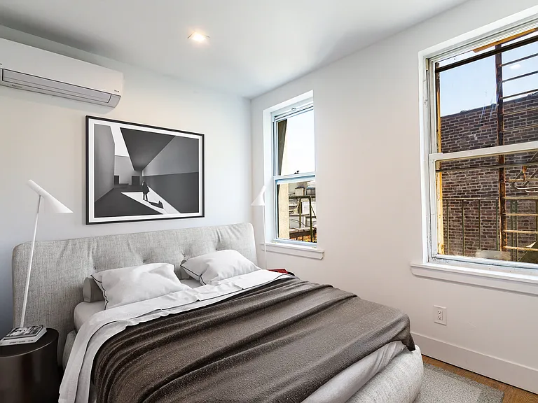 116 Suffolk St #1 — Photo 3