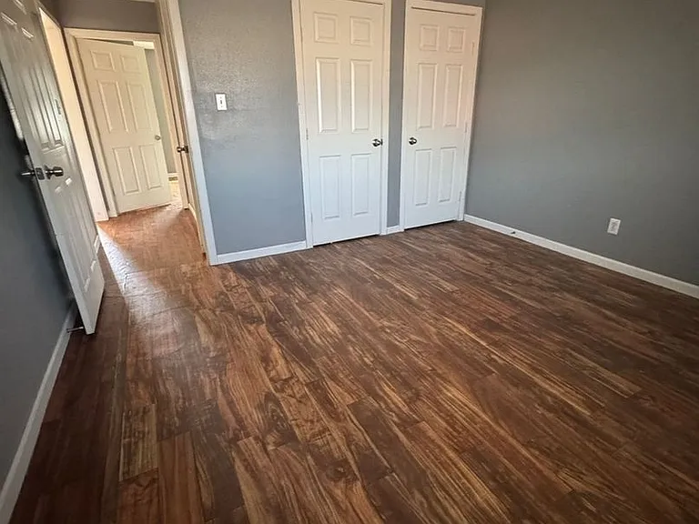 526 Wilkes St #5 — Photo 3