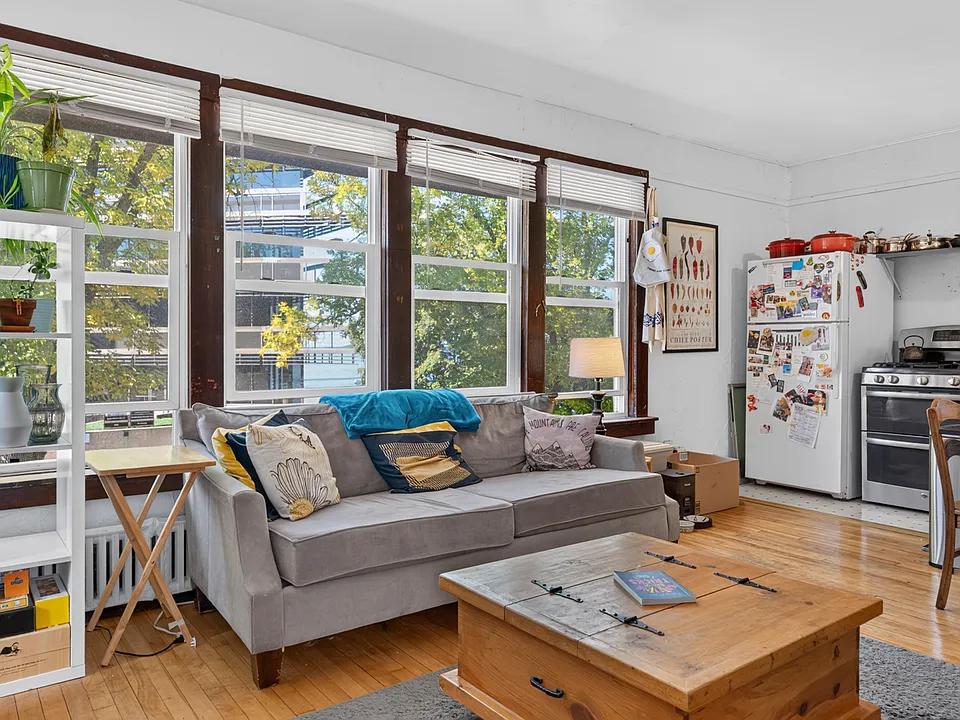 149 E Gilman St #3