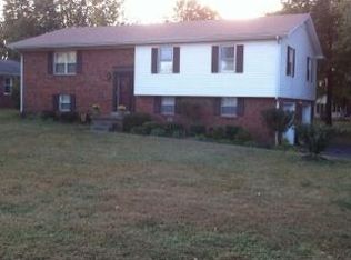 2413 Heather Dr, Bowling Green, KY 42104