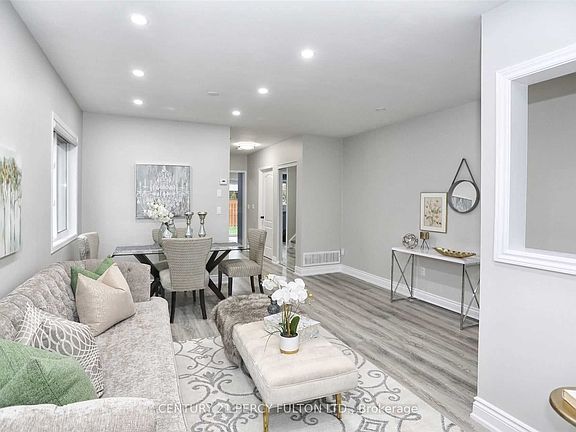 5th image of 9 Valleypark Cres