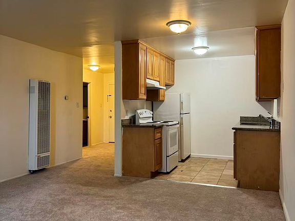 5th image of 2451 Middlefield Rd APT 9
