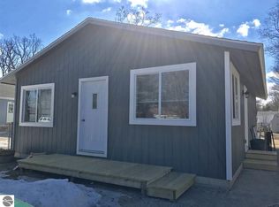 922 Hannah Ave, Traverse City, MI 49686