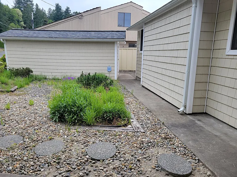 13911 E State Highway 106 — Photo 25