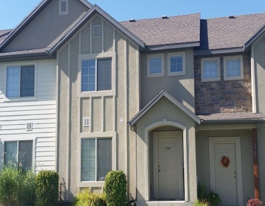 1st image of 1709 E Dragonfly Ln