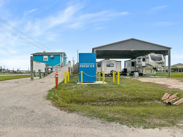 996 Sage Rd, Crystal Beach, TX 77650