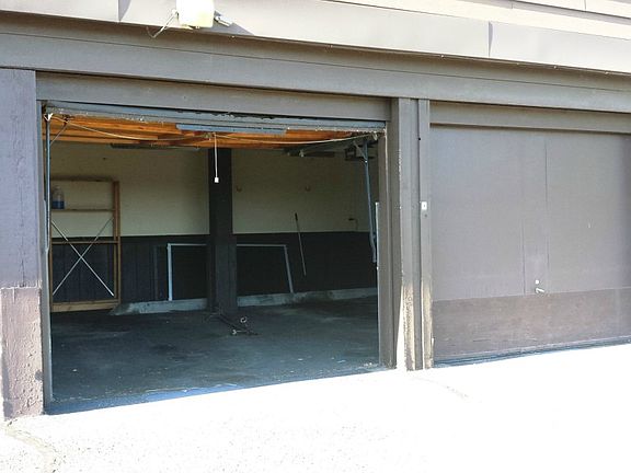 3rd image of 3425 S 176th St Unit 245