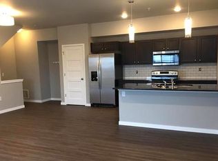 2255 Bison Ct #I, Marion, IA 52302