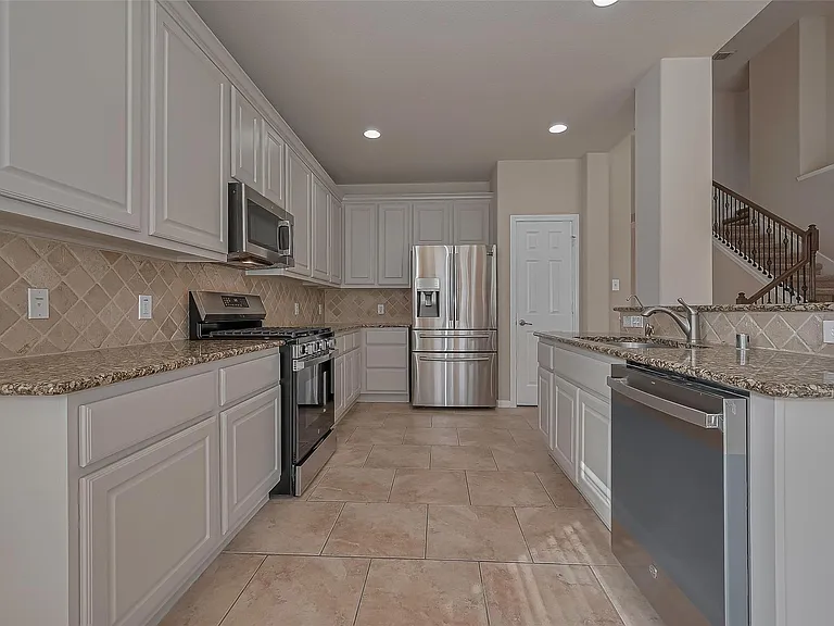 15 Wenoah Pl — Photo 12