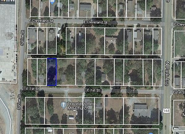 2nd image of 905 E 1st St