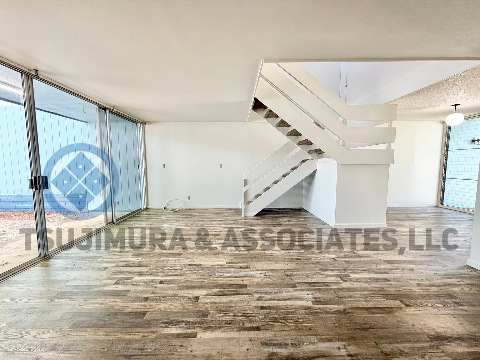 3 bed, 2.5 bath, 1274 sqft, $2,900 — Photo 2