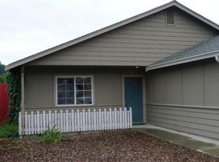 184 3rd Ave, Rio Dell, CA 95562