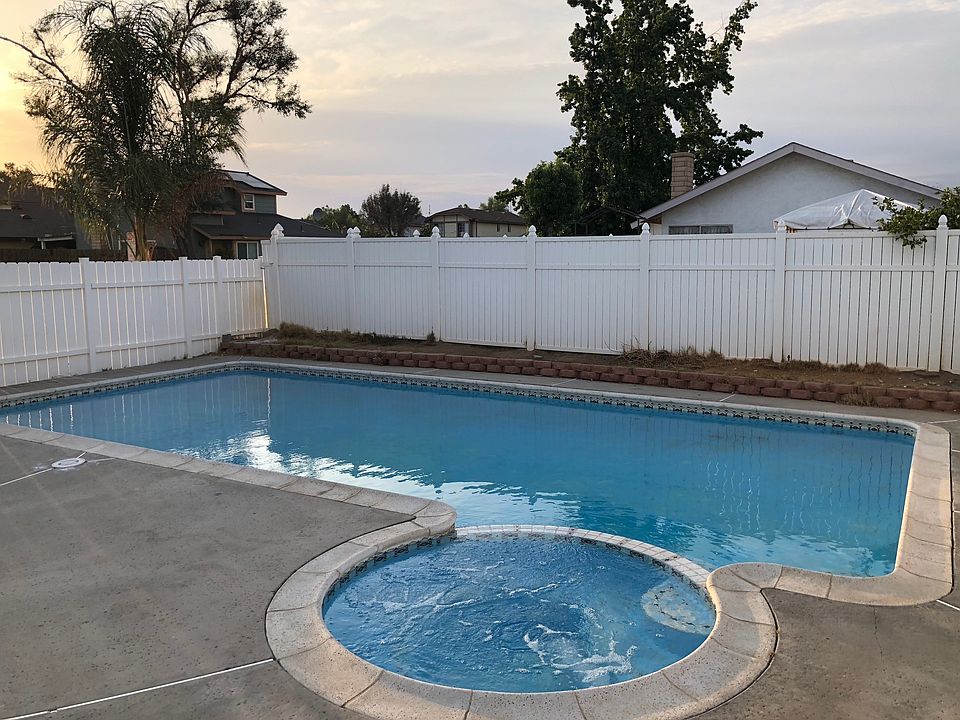 2nd image of 25950 Coriander Ct