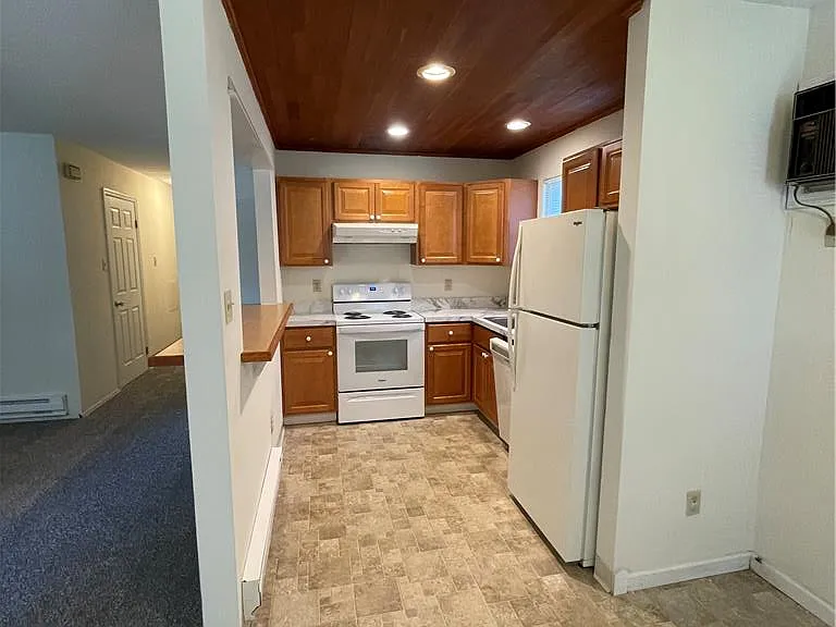 1316 S Fountain St #1 — Photo 13