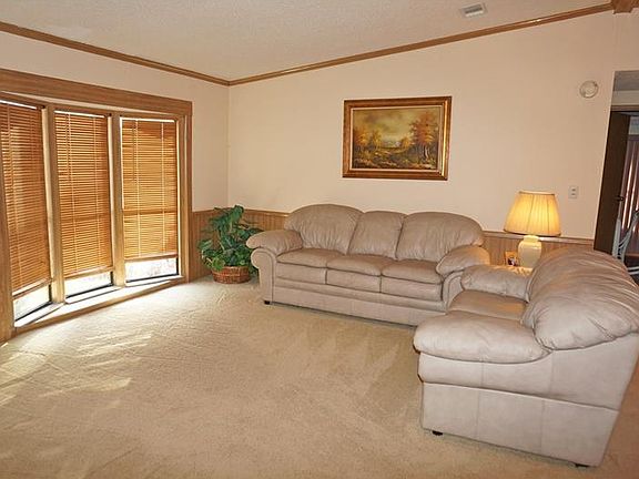 3rd image of 27880 Leatherwood Cir