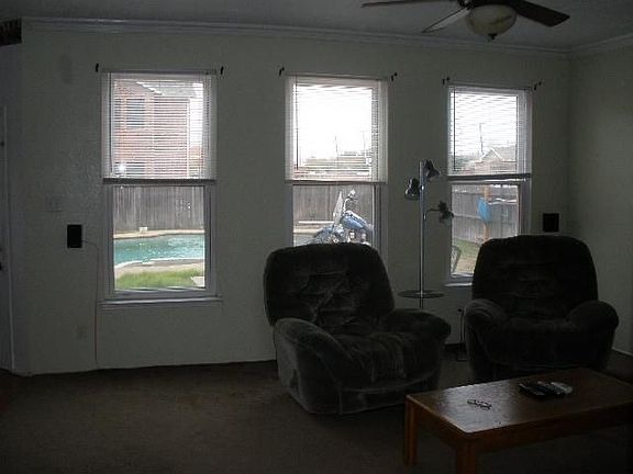 3rd image of 200 Kenosha Ln