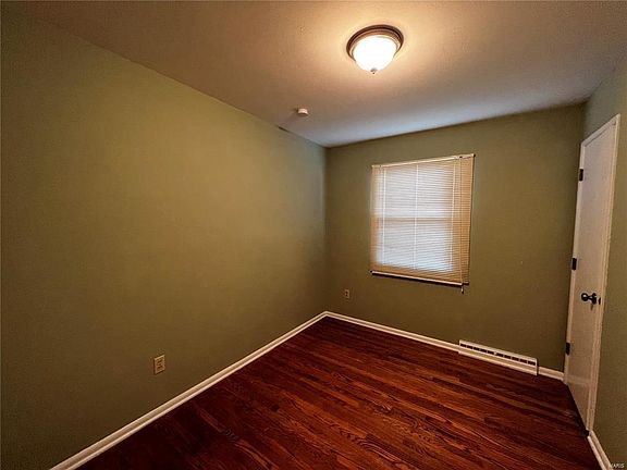 4th image of 6806 Cherryvale Dr