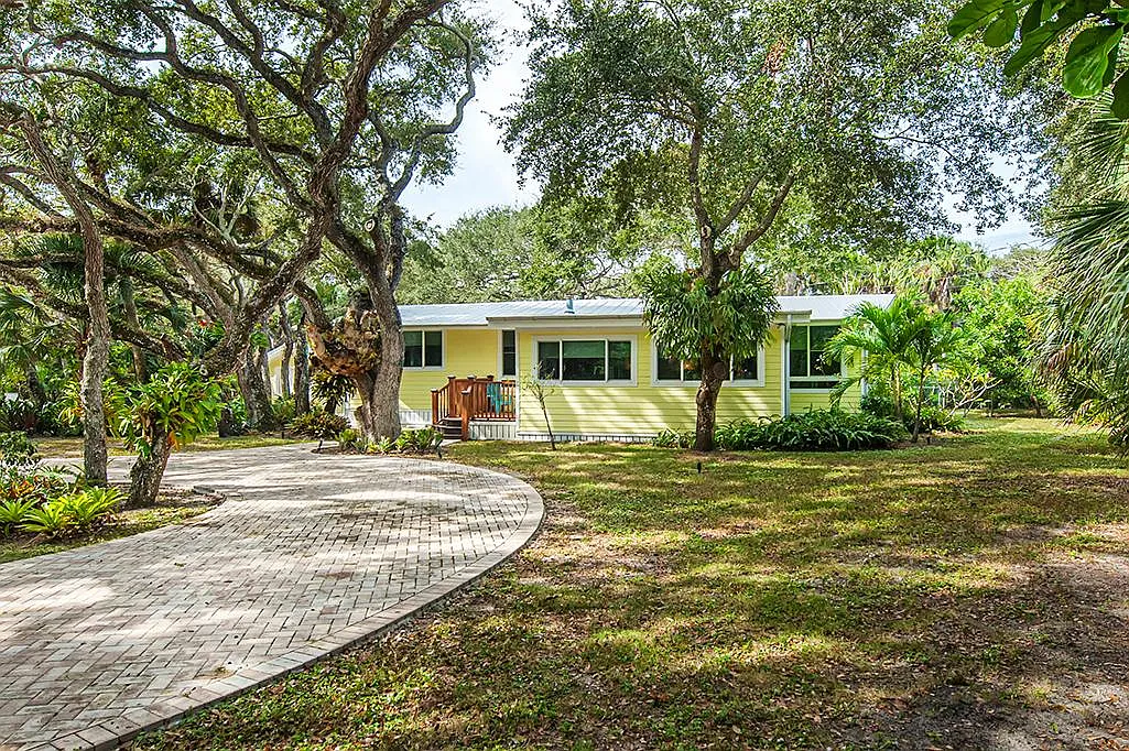 1910 W Shell Ln — Photo 4