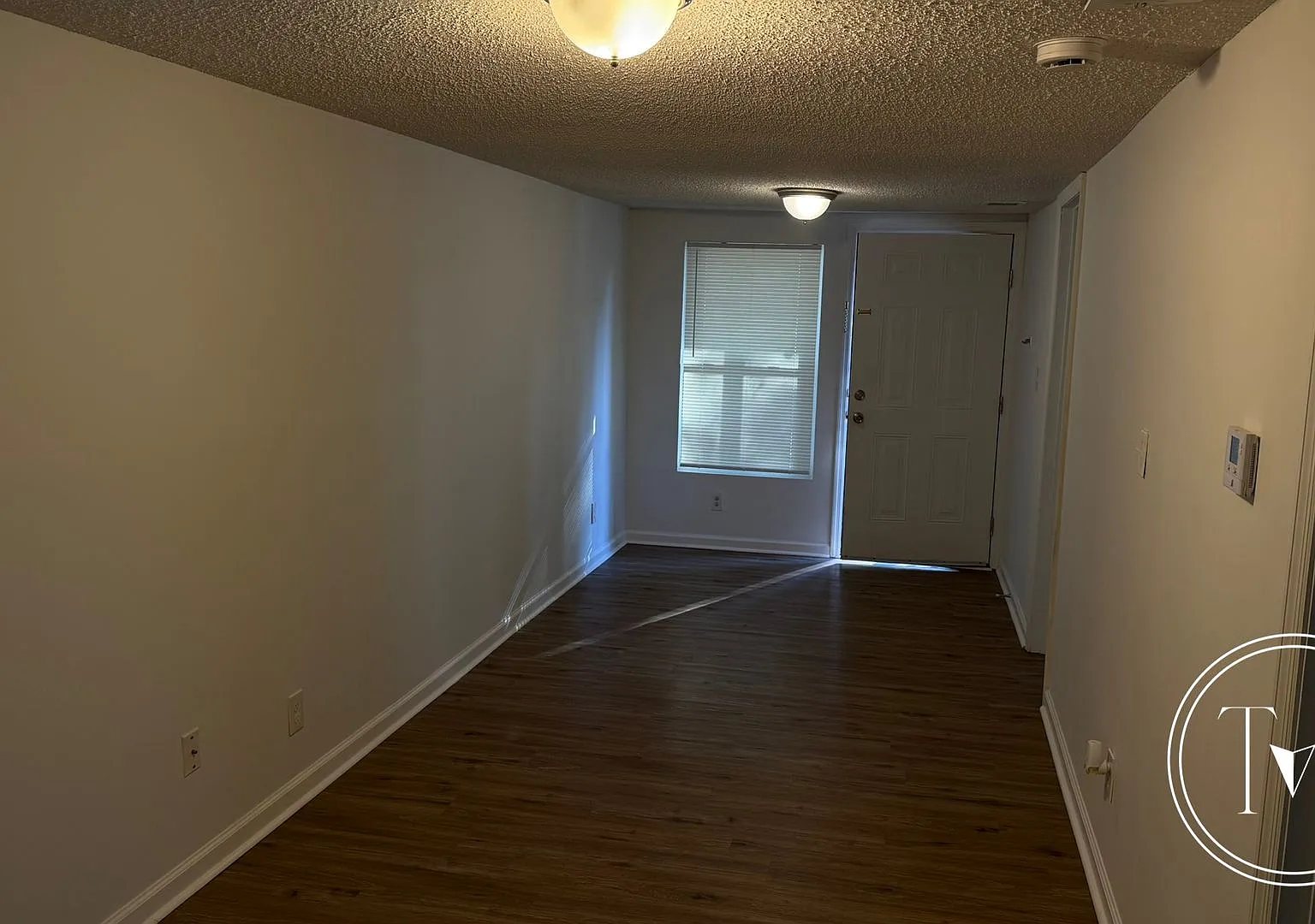 Charming 2-bed/1-bath Bungalow in Tatemville subdivision — Photo 4
