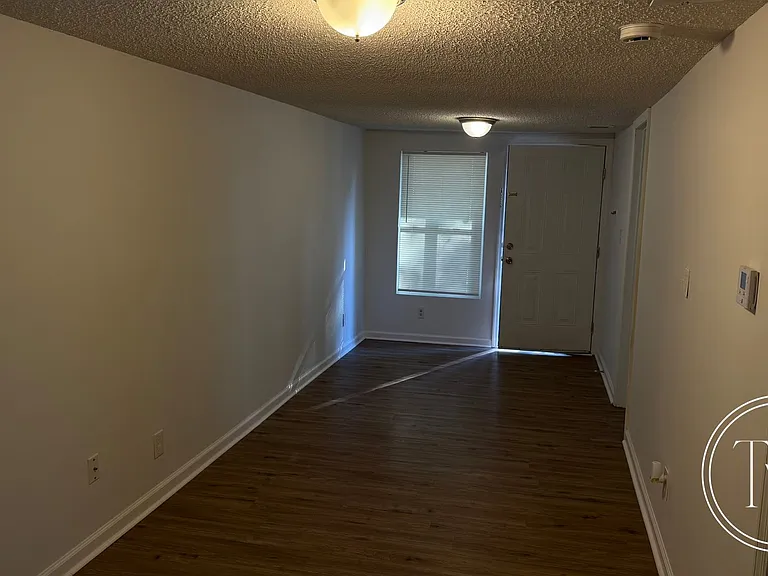 5202 Wendell St — Photo 4