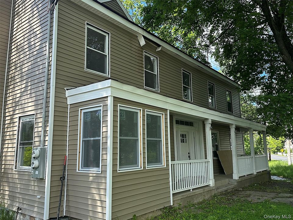 1st image of 1445 Burlingham Rd