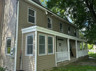 1445 Burlingham Rd, Pine Bush, NY 12566