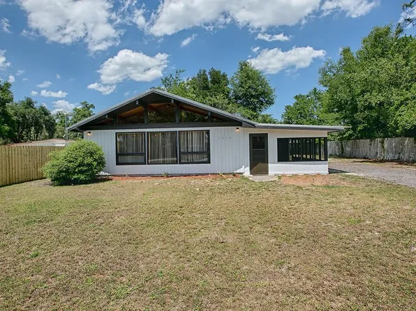 1314 County Road 463, Lake Panasoffkee, FL 33538