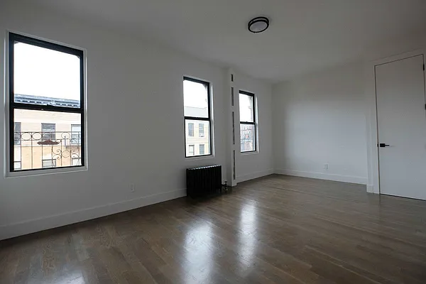 Rented by BRICK & GALO REALTY CORP | media 8