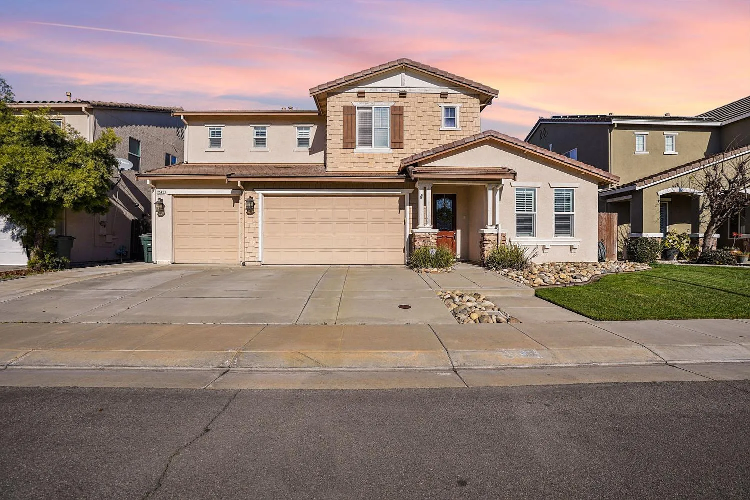 2545 Acapulco Way photo 1