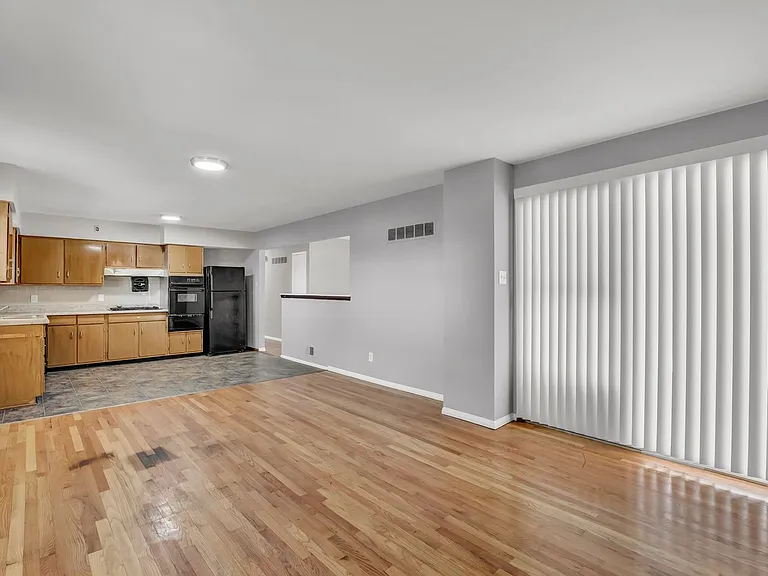 1505 Miller Dr — Photo 13
