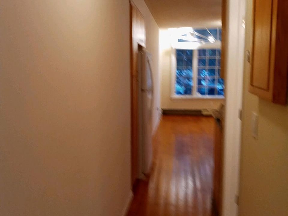 1 BEDROOM IN BACK