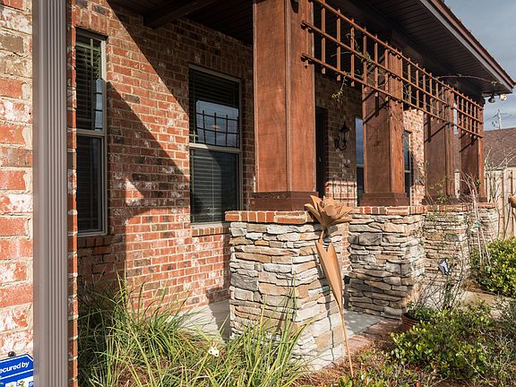 2nd image of 602 Shady Oaks Ln