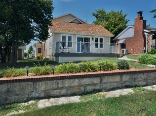 22 Lakeshore Dr, Marion, KS 66861